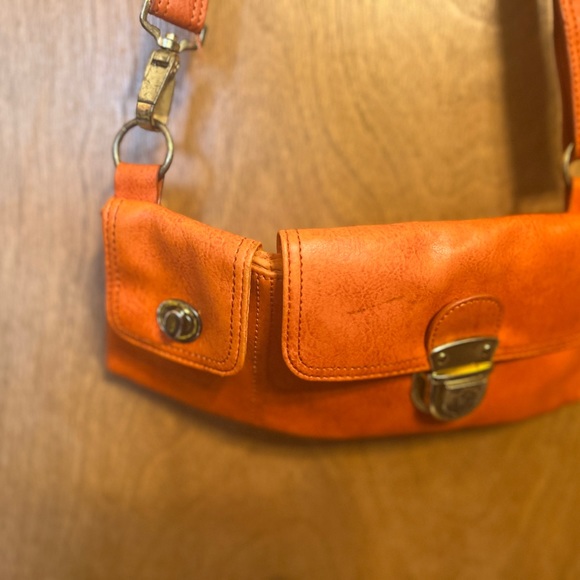 mark. Crossbody purse - Picture 2 of 6